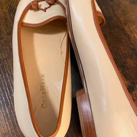 Flats-Cole Haan!! - Picture 4 of 7